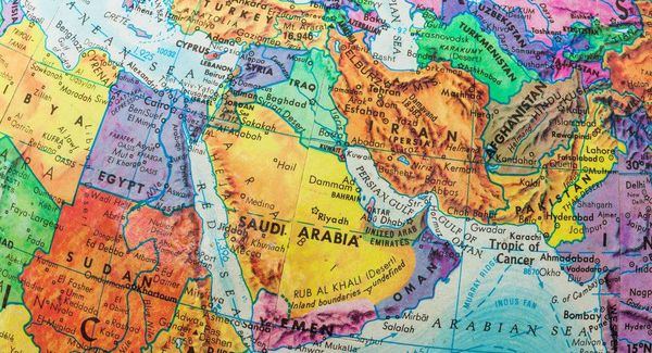 تقارب موسكو والرياض على طريق إنهاء أزمات المنطقة