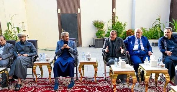 لقاء رئاسي يمني بقيادات جنوبيّة تمهيدًا لمؤتمر الحوار بالرياض