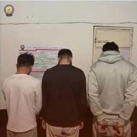 مروجو مخدرات عبر 