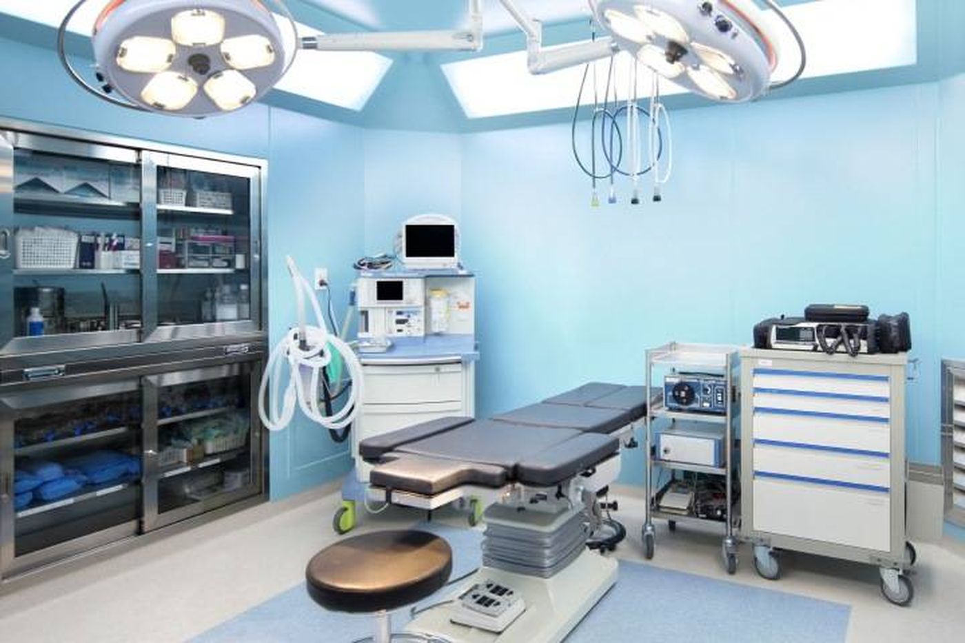 دورات تدريبية لمنتحلي صفة اطباء تجميل.. ووزارة الصحة تتحرك وتصادر الشهادات