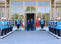 سلام من إسطنبول: لبنان متمسك باستقلالية قراره وتركيا تدعم انسحاب 