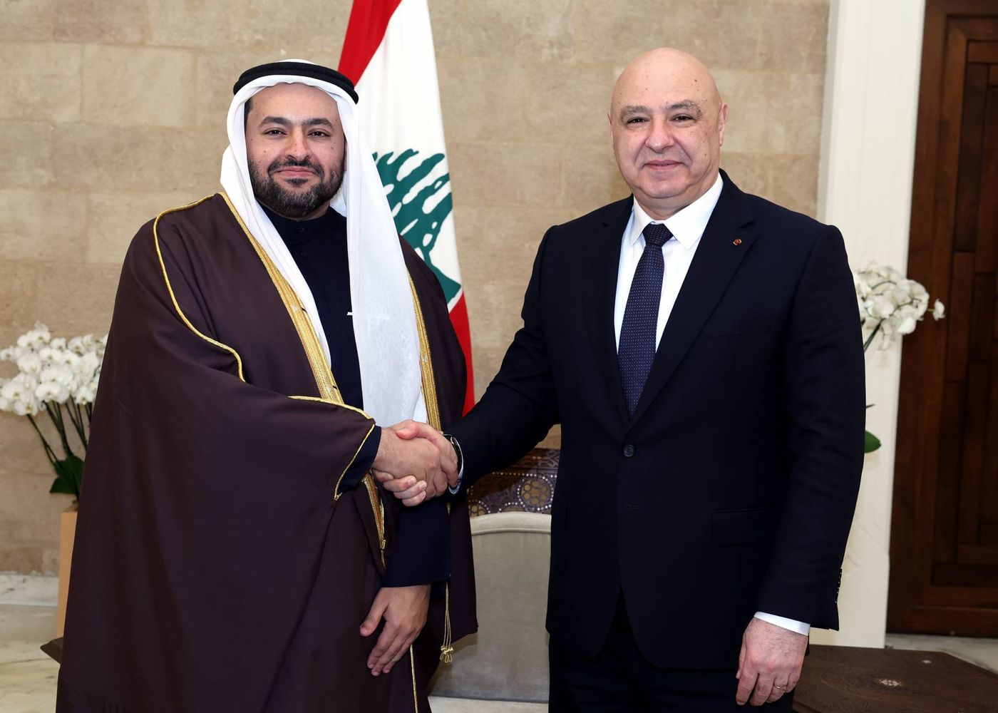 حزمة مساعدات قطرية إلى لبنان دعماً للاقتصاد وعودة النازحين السوريين