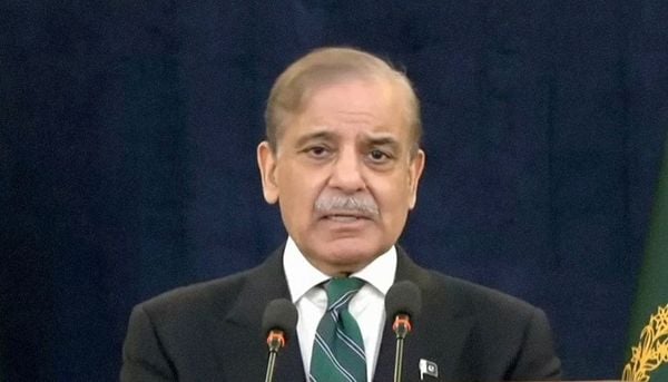 رئيس الوزراء الباكستاني: مصممون على بذل مزيد من الجهود لخفض التصعيد في المنطقة