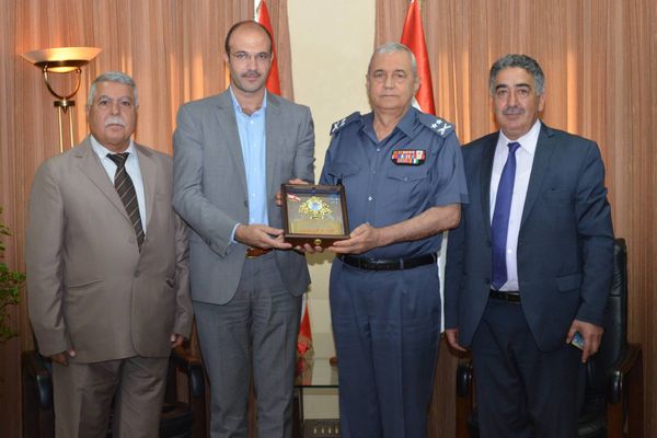 (اضافة ) بصبوص التقى رئيس اللبنانية ووفدا من بلدية بعلبك