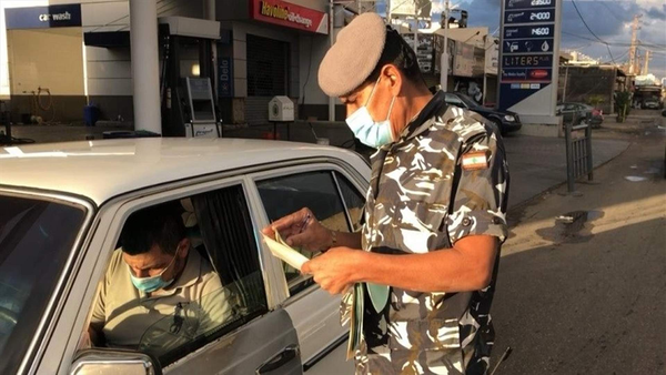 إجرام البعض بسحب محضر الضبط عن زجاج السيارة