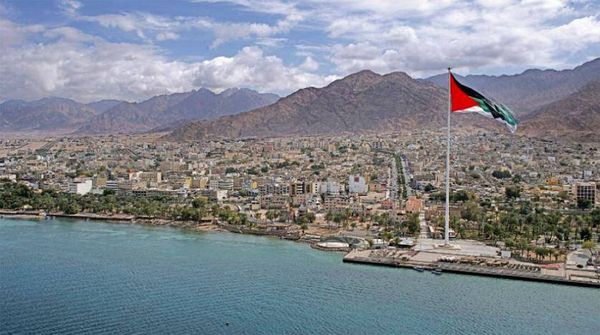 إنقاذ 26 سائحا فرنسيا من الغرق في الاردن