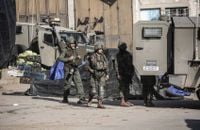 فضيحة أمنية تهز "الشاباك": شقيق رئيس الجهاز متورط في تهريب إلى غزة