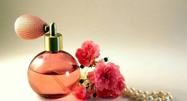 للأثرياء فقط... زجاجة عطر يصل ثمنها لـ20 مليون دولار (صور)