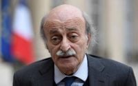 وليد جنبلاط يعارض على طريقته تلميحات: «إذا أكملوا الجايي اضرب من الان»
