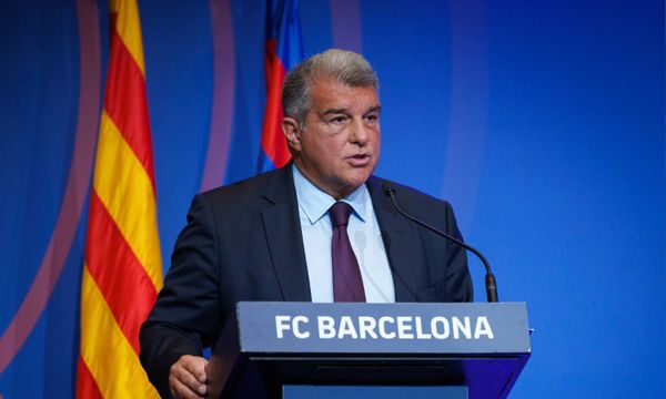 لابورتا يؤكد تمسك برشلونة بصفقة جوليان ألفاريز