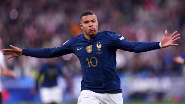 مبابي يطرق أبواب الهداف التاريخي لمنتخب فرنسا