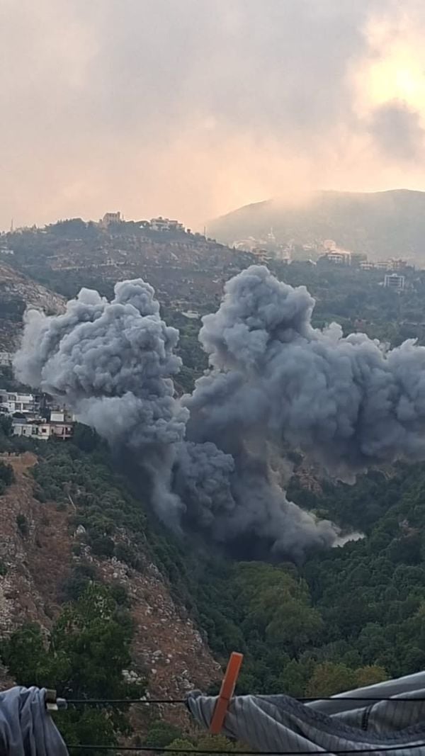 غارة تستهدف مبنى هدده جيش الإحتلال بالإخلاء في بلدة عربصاليم