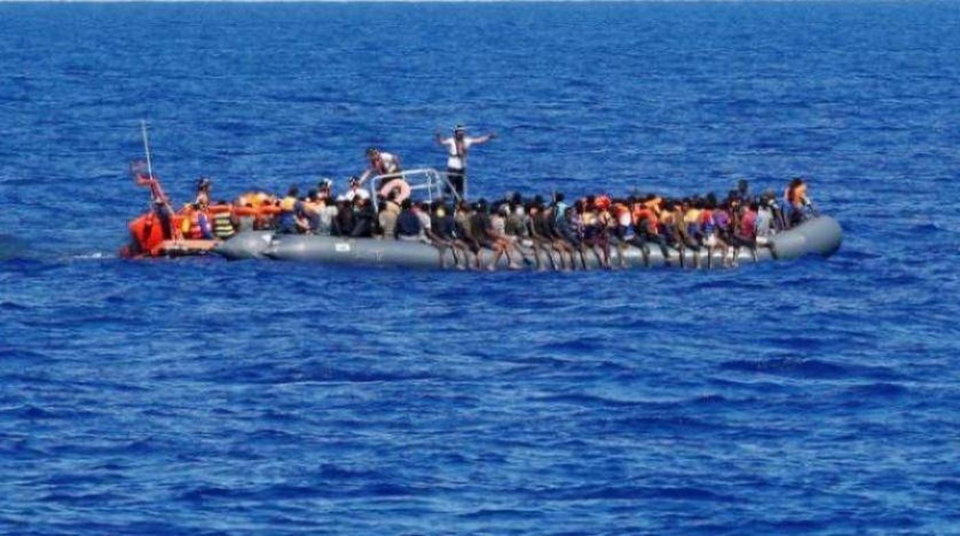 وزير الهجرة البريطاني يطالب برفض طلبات اللجوء من هذا البلد