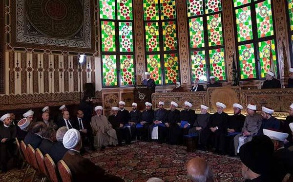 «دور المؤسّسات الدينيّة في تعزيز السلام والحوار» في دار الفتوى
مُفتو لبنان ومصر والأردن والأزهر : نرفض وصف الإسلام بالإرهاب
