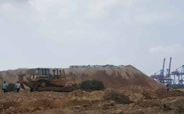 بعد منع الشاحنات من دخول برج حمود
متعهّدو جمع النفايات لوّحوا بالتوقف عن العمل