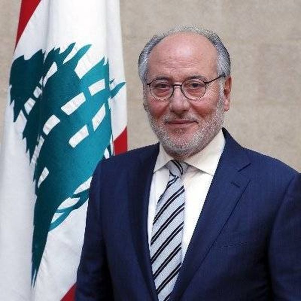 الحلبي في سرايا صيدا متفقدا المنطقة التربوية