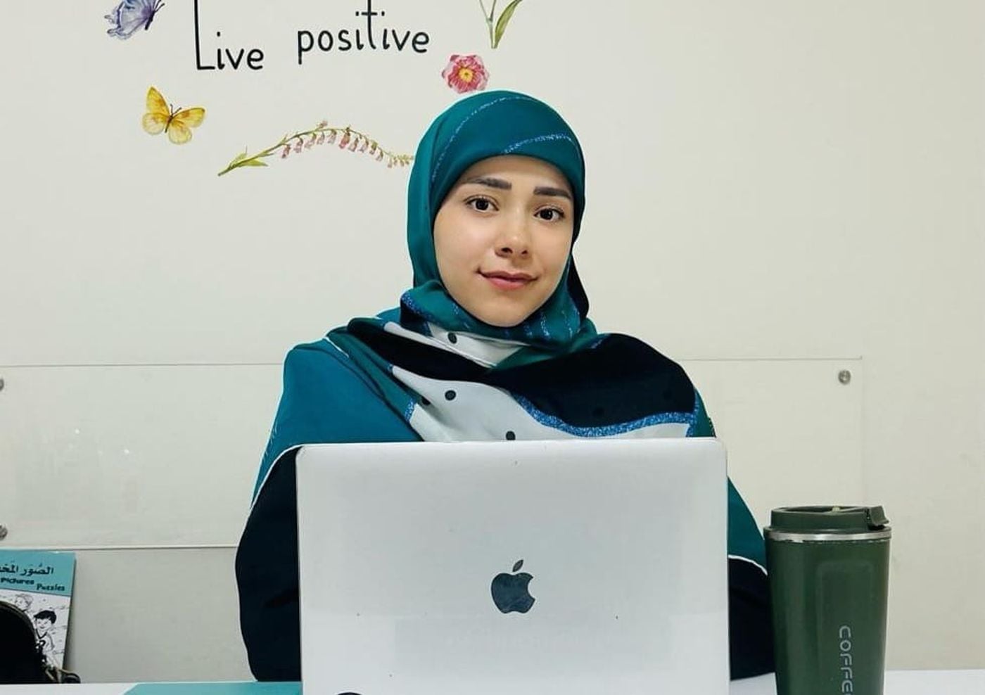 أخصائية النطق فاطمة خليفة تكشف ما وراء تأخر الكلام: «لا تنتظروا أن يكبر الطفل ويتحسّن وحده»