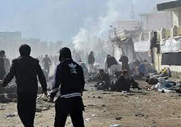 مقتل وإصابة13 شخصا في تفجير مزدوج بأفغانستان