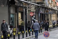 ارتفاع طفيف.. كم سجل سعر صرف دولار السوق الموازية ظهر اليوم؟