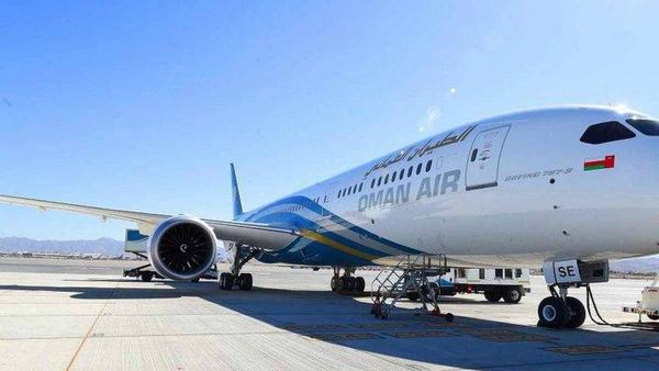 مصادر: العمانية للطيران تبحث عن مستشار لتمويل بمليارات الدولارات