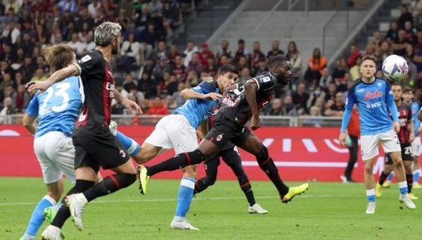 الدوري الايطالي: فوز درامي يضع نابولي في الصدارة