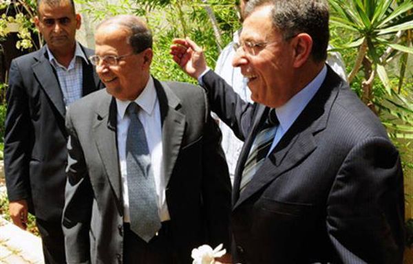 عاجل: شجار بين عون والسنيورة حول موضوع انتخاب رئيس قوي