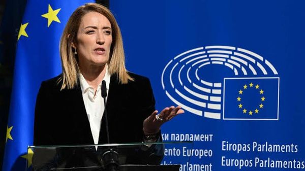 رئيسة البرلمان الأوروبي تدعم ميلوني وتدعو لتخفيف البيروقراطية الأوروبية