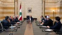 سلام يلتقي نقابة مستوردي المواد الغذائية: الأسواق مستمرة بشكل طبيعي