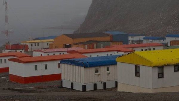القرية القطبية التي يضطر سكانها لاستئصال الزائدة الدودية