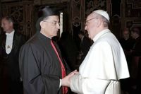 الفاتيكان للراعي: أخشى على لبنان فقدان وجهه المسيحي
وللكنيسة دور في منع الفتنة الطائفية