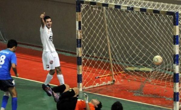 الجيش يبقى بالصدارة بعد فوزه على جامعة القديس يوسف 