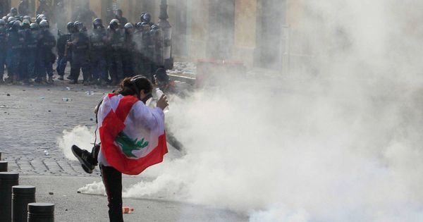 «ثورة» جديدة ينتظرها الشارع بشعار «كلن يعني كلن ومعهم نواب التغيير»