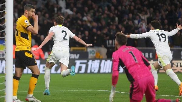 ريمونتادا لليدز يونايتد.. والترتيب الكامل للدوري الانكليزي الممتاز