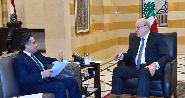 ميقاتي التقى حميه والهيئات الاقتصادية

شقير : شددنا على ضرورة الوقوف مع القطاع الخاص المتضرر