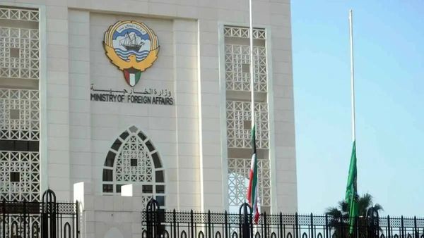 الكويت تدين الهجمات الإيرانية وتؤكد حقها في اتخاذ الإجراءات لحماية سيادتها