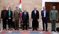 عرض مع حسين وعكر ووهاب الاستحقاق الانتخابي
عون استقبل القائد الجديد لـ "اليونيفيل": ملتزمون بتطبيق الـ 1701
لازارو: سأسعى لتوطيد الشراكة الاستراتيجيّة مع القوات المسلّحة اللبنانيّة