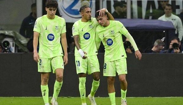 خصم نقاط في دوري أبطال أوروبا... اليويفا يتوعد برشلونة