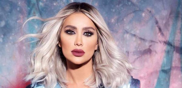 فرق شاسع من 1998 حتى اليوم.. شاهدوا كيف كانت مايا دياب عندما شاركت بملكة جمال لبنان (فيديو)