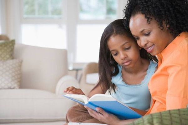 لهذا السبب الأطفال يحبون تكرار نفس الكتاب