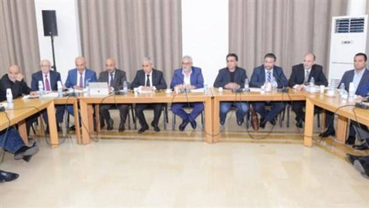 اللجنة الفرعية للأشغال تتابع موضوع السدود