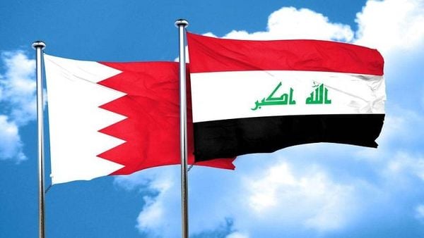 العراق والبحرين يبحثان إعادة فتح خط الطيران المباشر بينهما