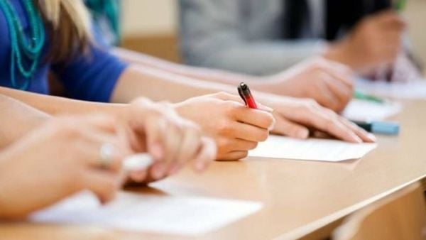الأساتذة المتعاقدين: مقاطعة المراقبة مستمرة حتى تعديل الآلية
