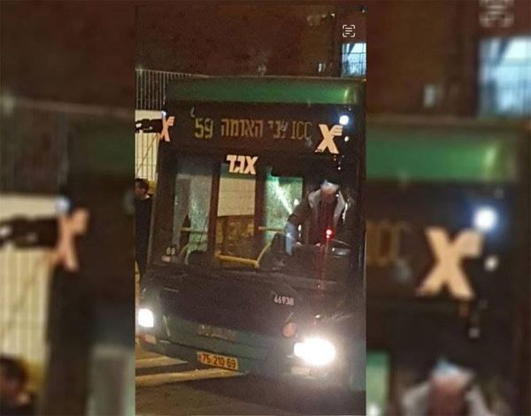 اطلاق نار على حافلة للمستوطنين في القدس