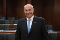 مخزومي: نمنح الثقة لهذه الحكومة وسنبقى العين الساهرة