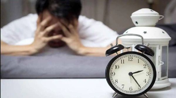 قلة النوم ليست مجرد تعب… دماغك قد يتأثر فعليًا!