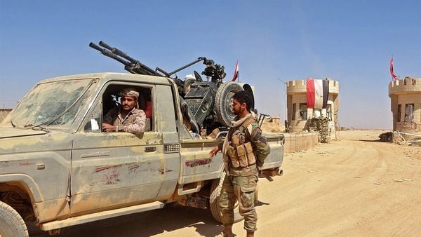 القوات اليمنية: استكملنا تحرير مديرية حيس في الحديدة بالكامل
