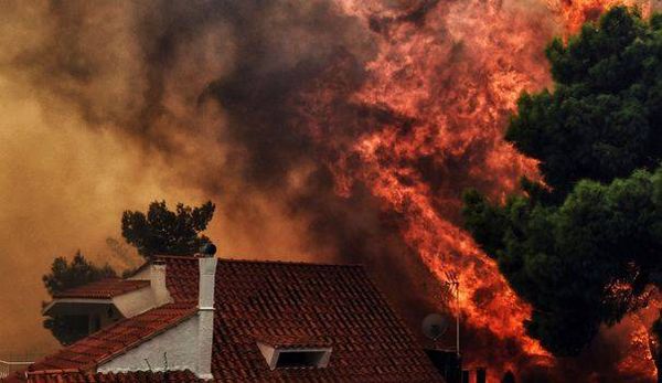 Incendies en Grèce: la piste criminelle envisagée