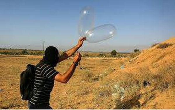 بالفيديو- البـالونات الحـارقة "سلاح" طوّره الفلسطينيون وتسبّبت بخسـائر فادحة لدى العدو الاسرائيلي