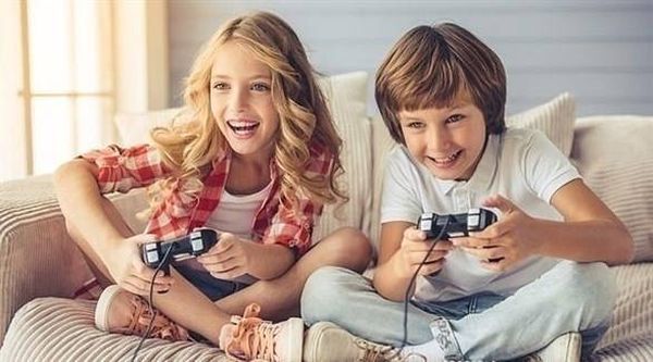 ألعاب الفيديو خطيرة على الفتيات.. لا على الفتيان