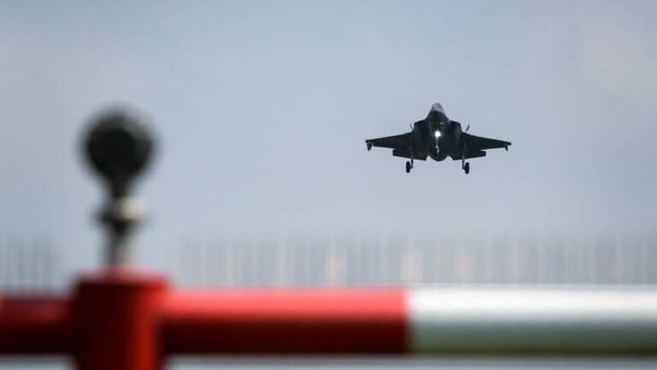 خبير طيران: مقاتلات الشبح "إف-35" مكشوفة للرادارات الروسية